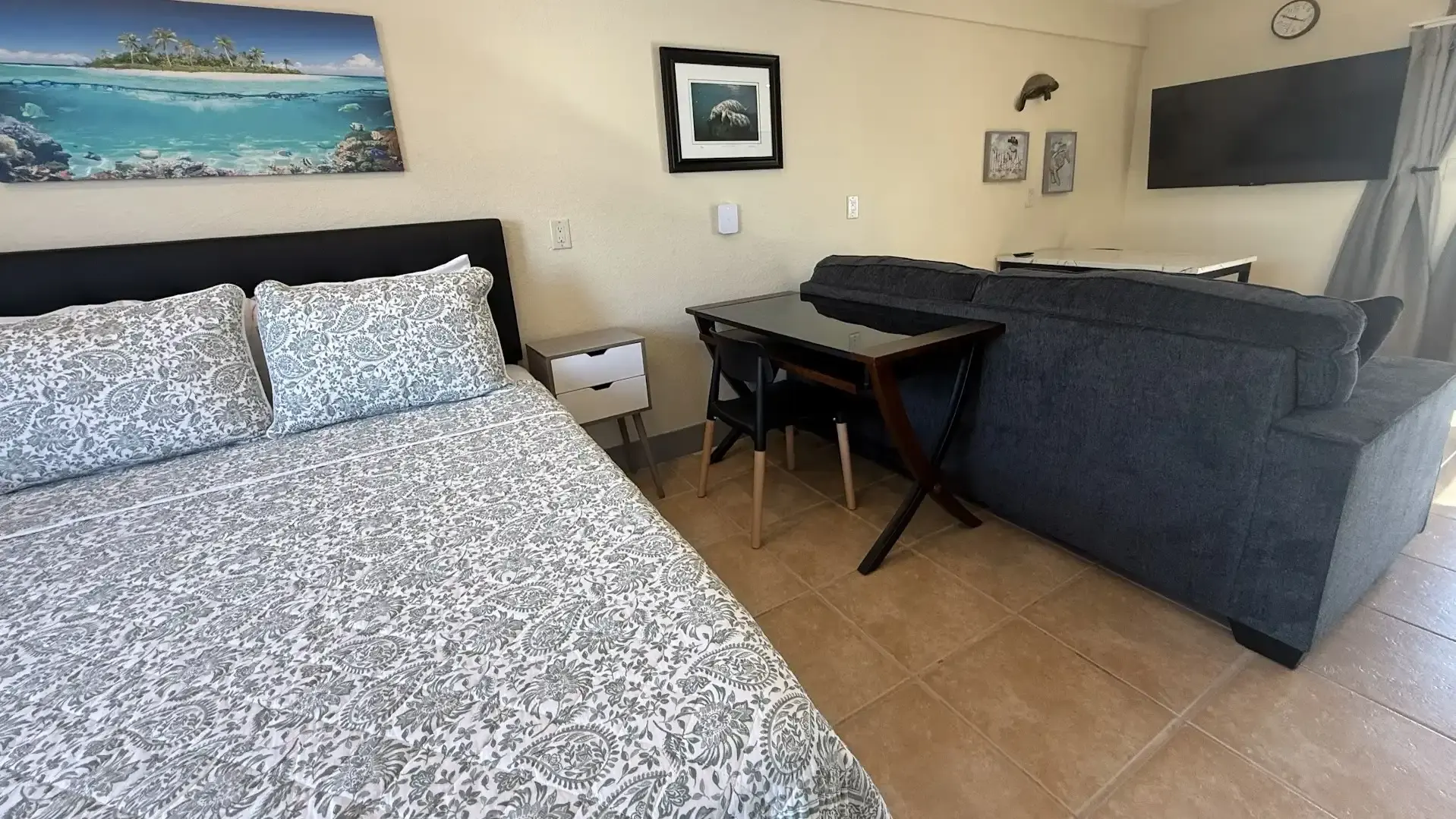 Room 2 — photo 2
